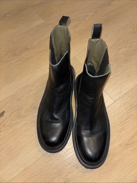 Zara Shoes - Zara Black Leather Chukka Boots